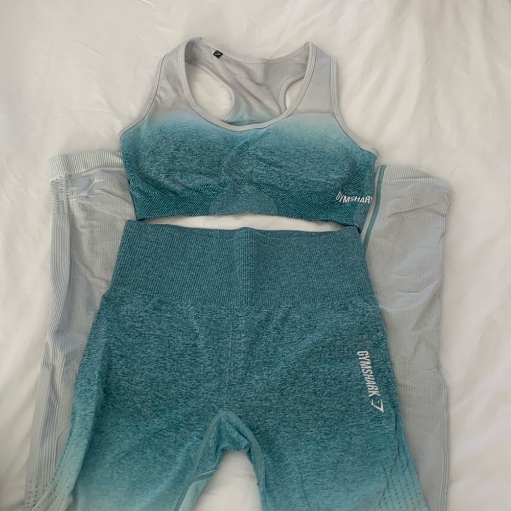 GYMSHARK set.